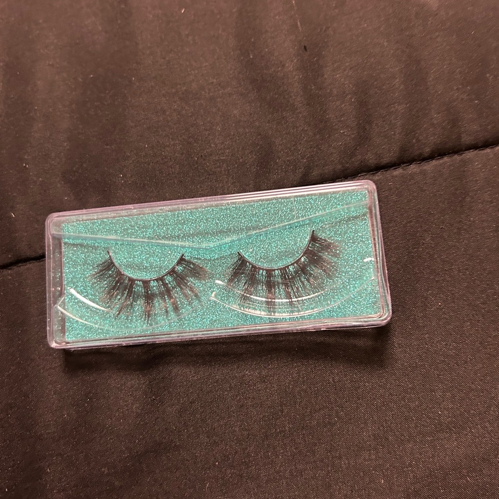 Eyelashes